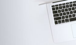 pexels-jeshoots-238118.jpg - CC0
